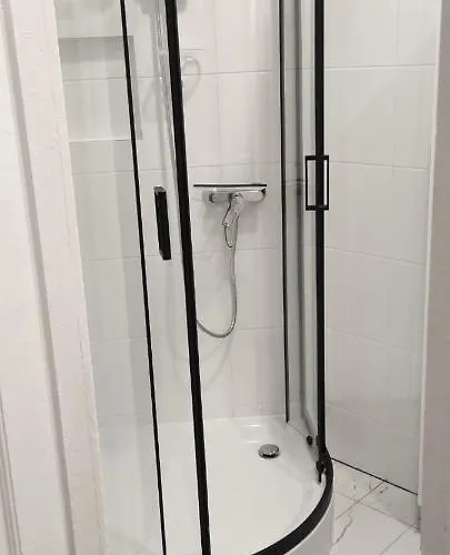 Lilia House Отель Познань