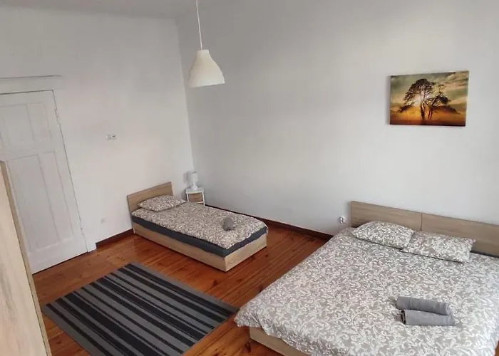 Lilia House Отель