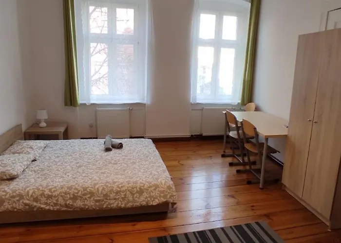 Отель Lilia House *