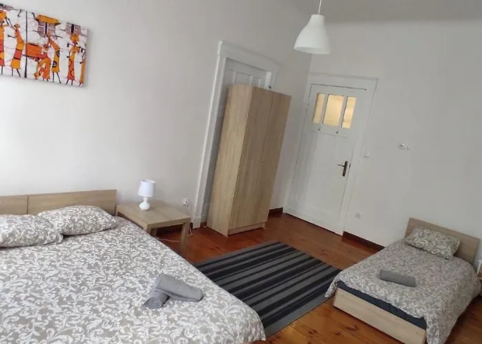 Lilia House Отель *